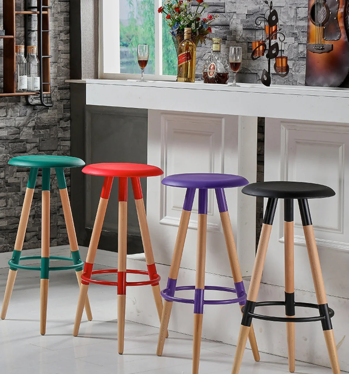 Ghế Bar Mặt Nhựa Chân Gỗ Nhiều Màu - QB12