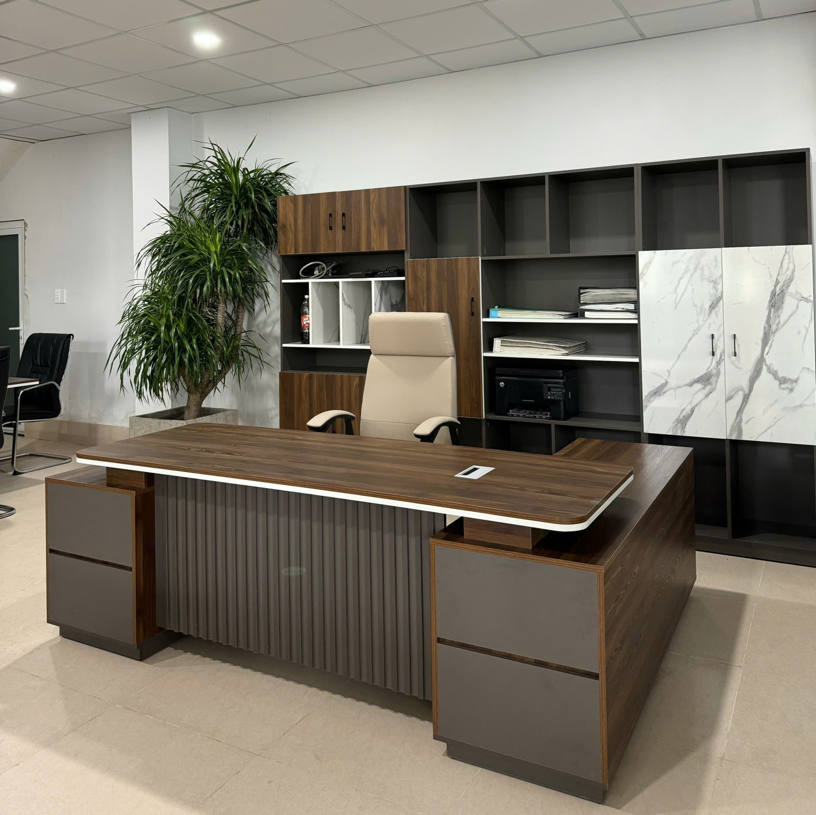 Bàn Giám Đốc Góc L Giá Tốt Sài Gòn - BGĐ52
