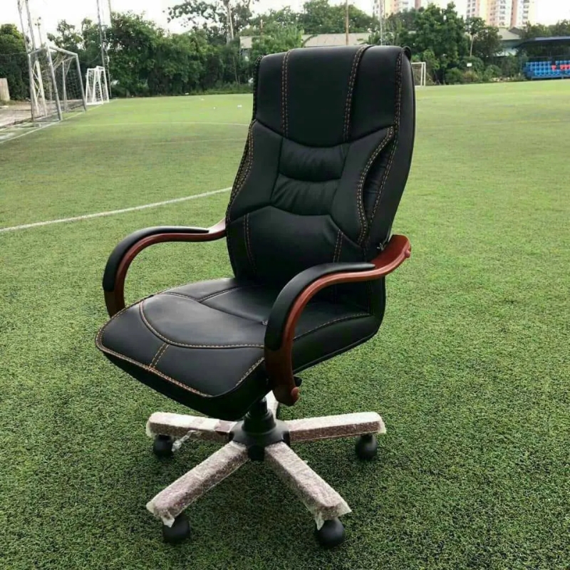Ghế Giám Đốc Da Cao Cấp Tay Gỗ Uốn Cong Sang Trọng - GGD88